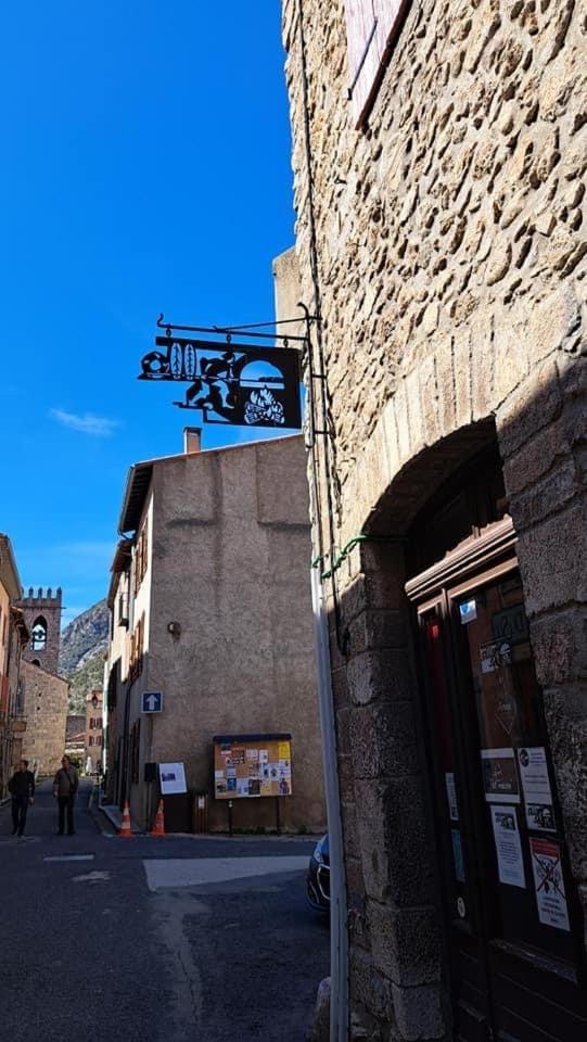 Maison Les Ramparts Villefranche-de-Conflent Buitenkant foto