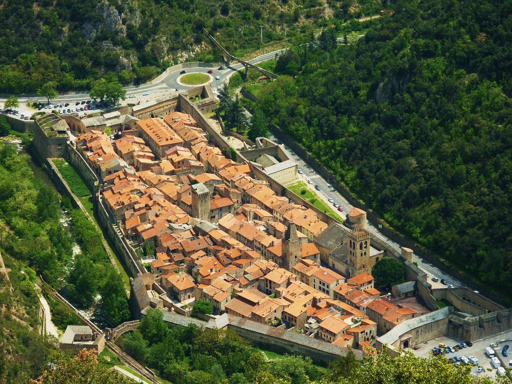 Maison Les Ramparts Villefranche-de-Conflent Buitenkant foto